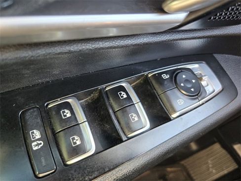 Used 2021 Kia Telluride LX image 32