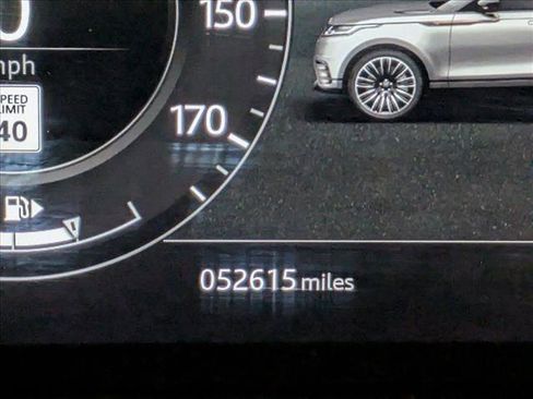 Used 2019 Land Rover Range Rover Velar R-Dynamic SE image 12