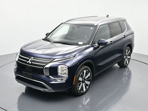 Used 2025 Mitsubishi Outlander SEL image 31