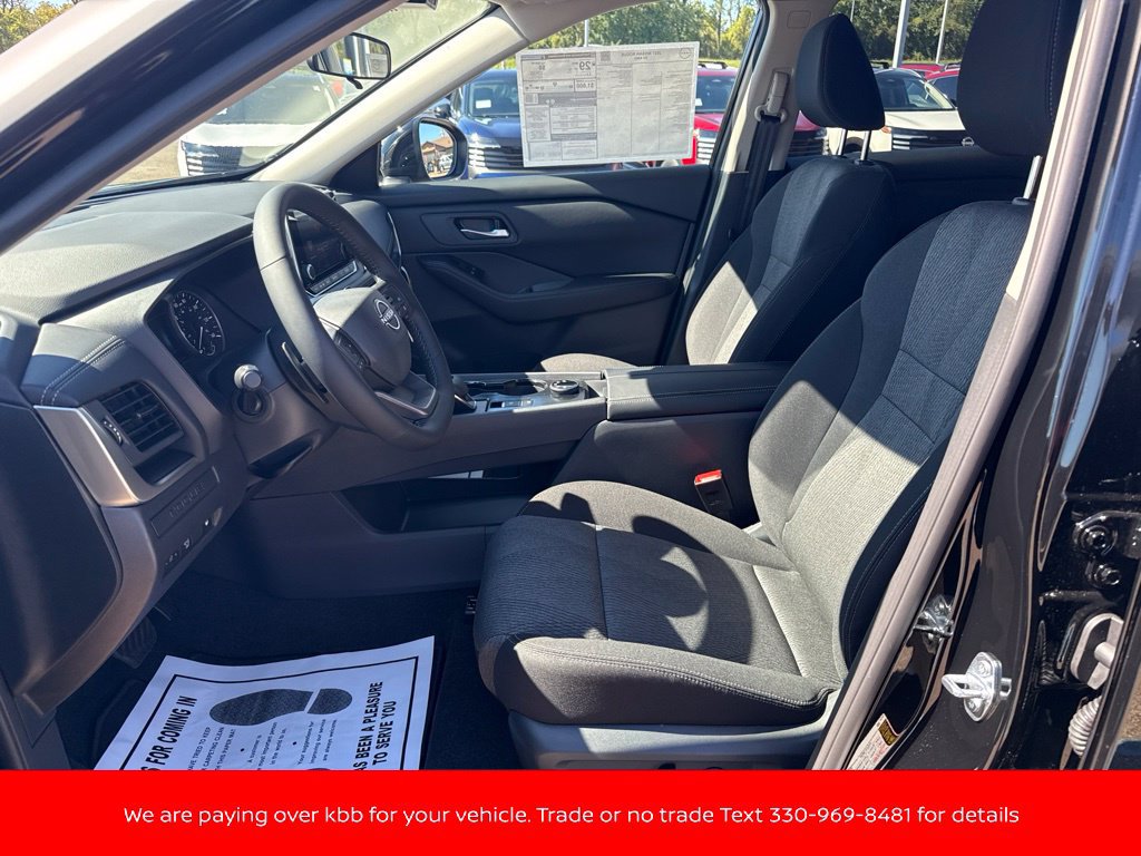 New 2027 Nissan Rogue SV AWD/4WD image 9