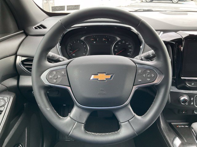 Used 2023 Chevrolet Traverse LT AWD/4WD image 5