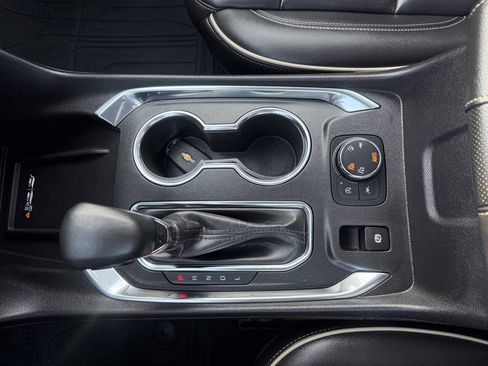 Used 2023 Chevrolet Traverse Premier w/ Redline Edition image 18