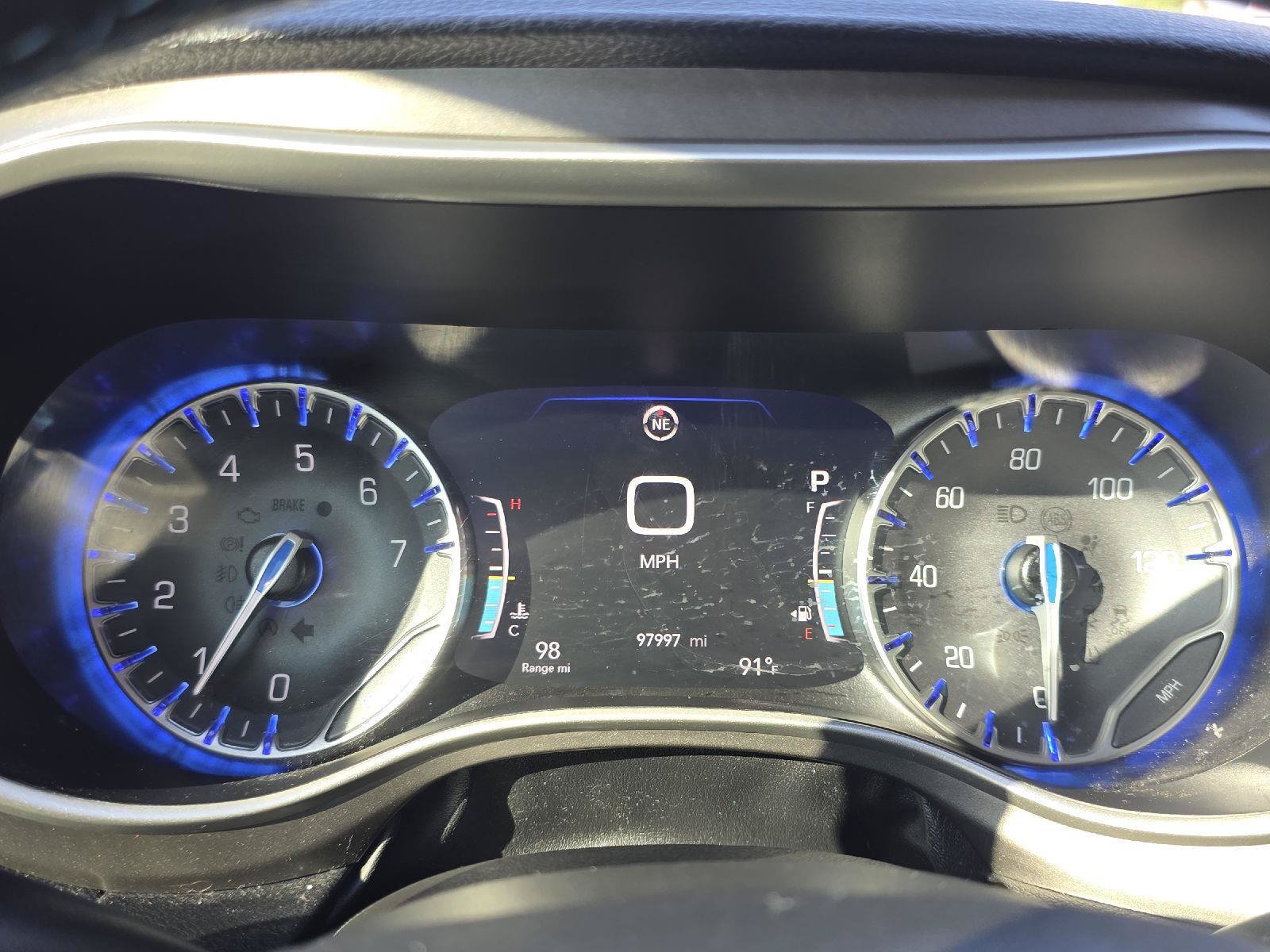 Used 2021 Chrysler Pacifica Touring-L FWD image 21