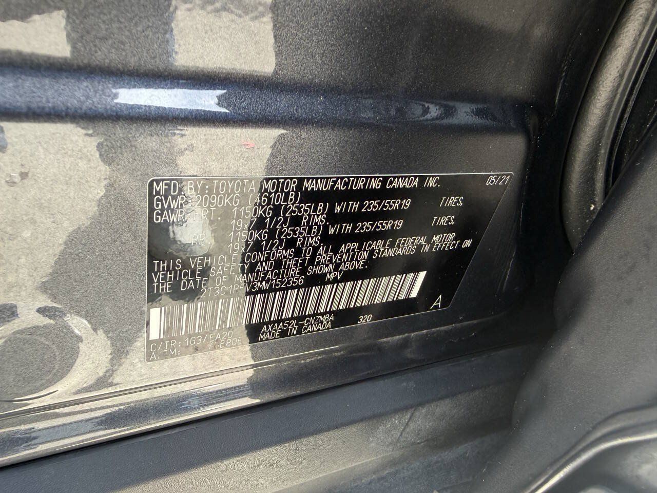 Used 2021 Toyota RAV4 XLE Premium FWD image 34