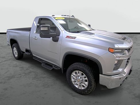 Used 2022 Chevrolet Silverado 2500 LT w/ Convenience Package AWD/4WD image 5
