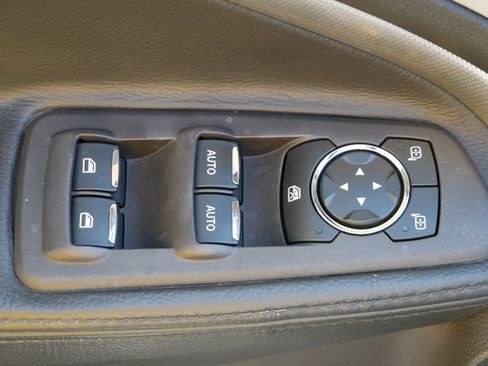 Used 2014 Ford Explorer XLT w/ Equipment Group 202A AWD/4WD image 15