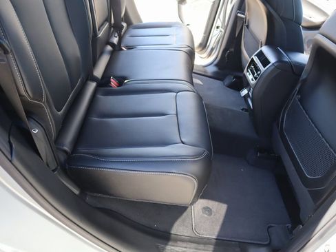 New 2025 Jeep Grand Cherokee Limited image 15