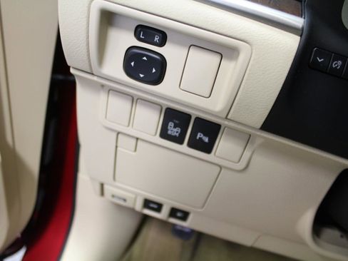 Used 2013 Lexus ES 350 w/ Luxury Pkg image 11