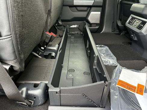 New 2026 Ford F250 Lariat w/ Black Appearance Package image 53