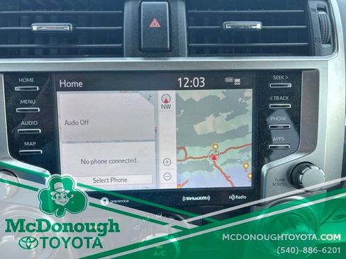 Used 2020 Toyota 4Runner SR5 AWD/4WD image 9