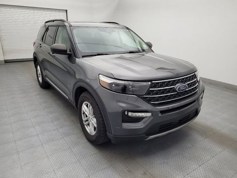 Used 2020 Ford Explorer XLT w/ Equipment Group 202A image 13