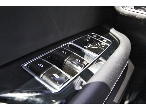 New 2027 Cadillac Vistiq Luxury AWD/4WD image 16