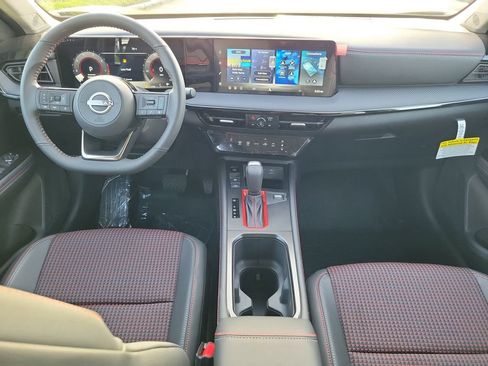 New 2026 Nissan Kicks SR image 7