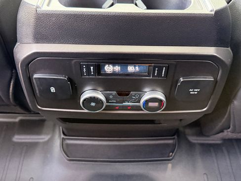 Used 2019 Ford Expedition Limited w/ Equipment Group 301A RWD image 17