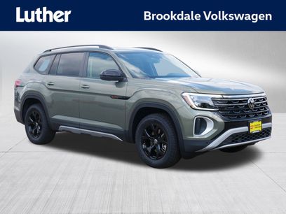 New 2025 Volkswagen Atlas Peak Edition SE