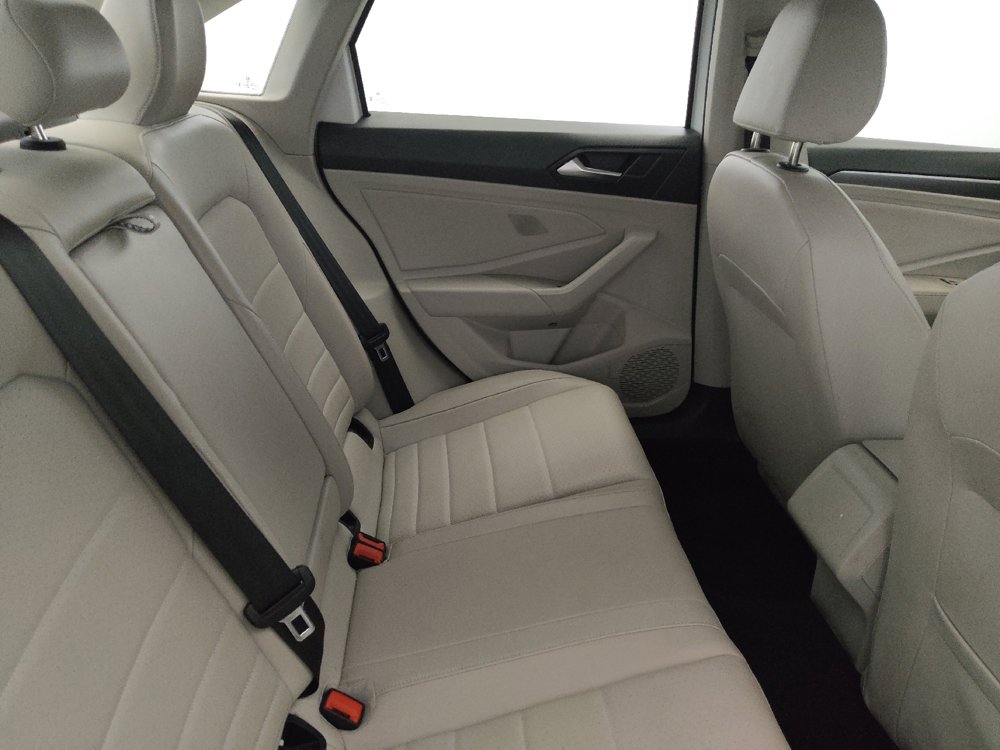 Used 2023 Volkswagen Jetta SE FWD image 19