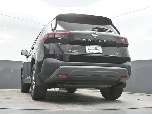 Used 2023 Nissan Rogue S AWD/4WD image 40