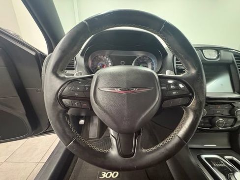 Used 2015 Chrysler 300 S RWD image 15