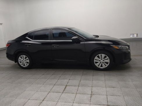 Used 2025 Nissan Sentra S FWD image 11