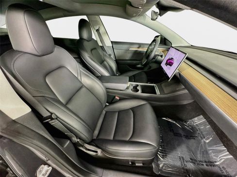 Used 2023 Tesla Model 3 Standard Range RWD image 26