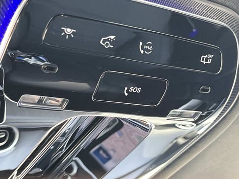 Used 2025 Mercedes-Benz GLC 300 image 31