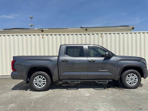Used 2025 Toyota Tundra SR5 AWD/4WD image 2