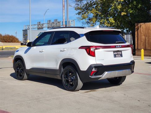 Certified 2026 Kia Seltos EX image 6