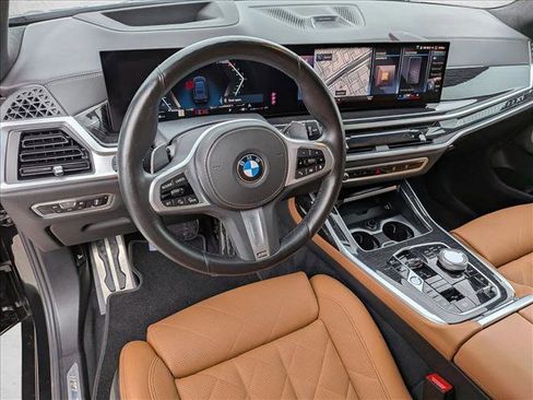 Used 2023 BMW X7 xDrive40i w/ Executive Package AWD/4WD image 10