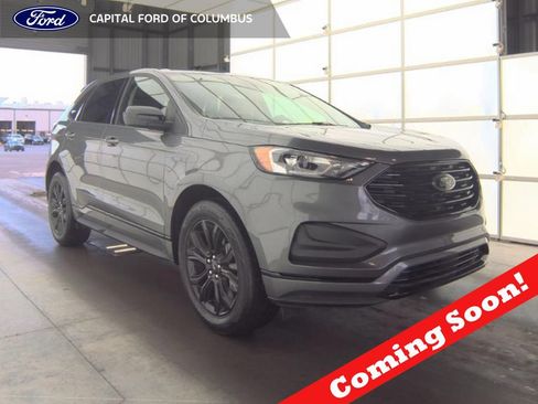 Used 2024 Ford Edge SE w/ Black Appearance Package AWD/4WD image 1