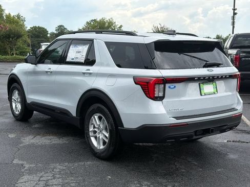 New 2026 Ford Explorer Active RWD image 6