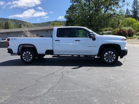 New 2026 Chevrolet Silverado 2500 Custom w/ Custom Value Package AWD/4WD image 3