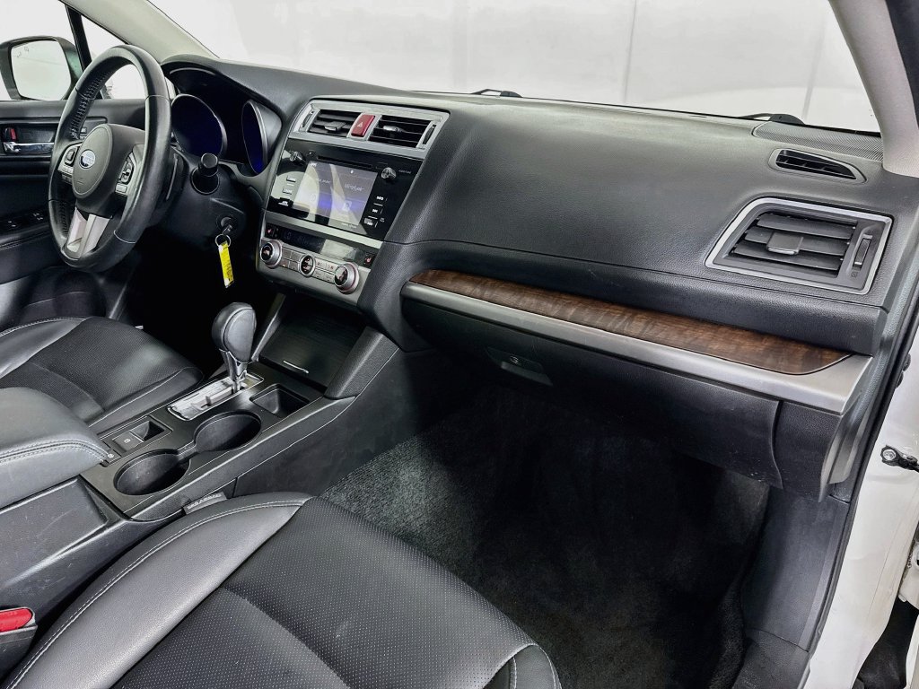 Used 2015 Subaru Outback 3.6R Limited AWD/4WD image 36