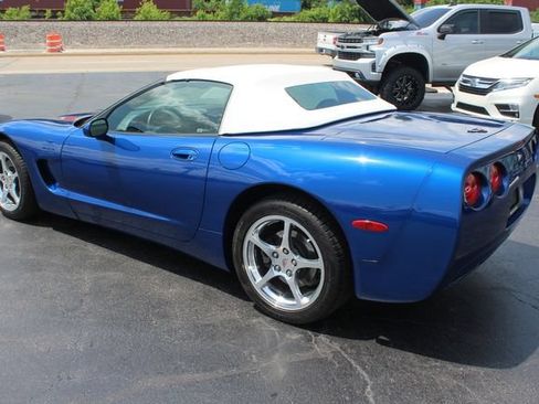 Used 2002 Chevrolet Corvette Convertible w/ Preferred Equipment Group2 RWD image 16