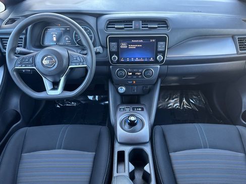 Used 2022 Nissan Leaf S image 26