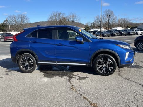 Used 2019 Mitsubishi Eclipse Cross SE image 2