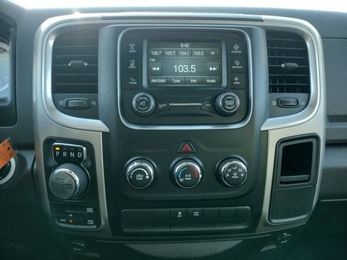 Used 2017 RAM 1500 Classic SLT image 23