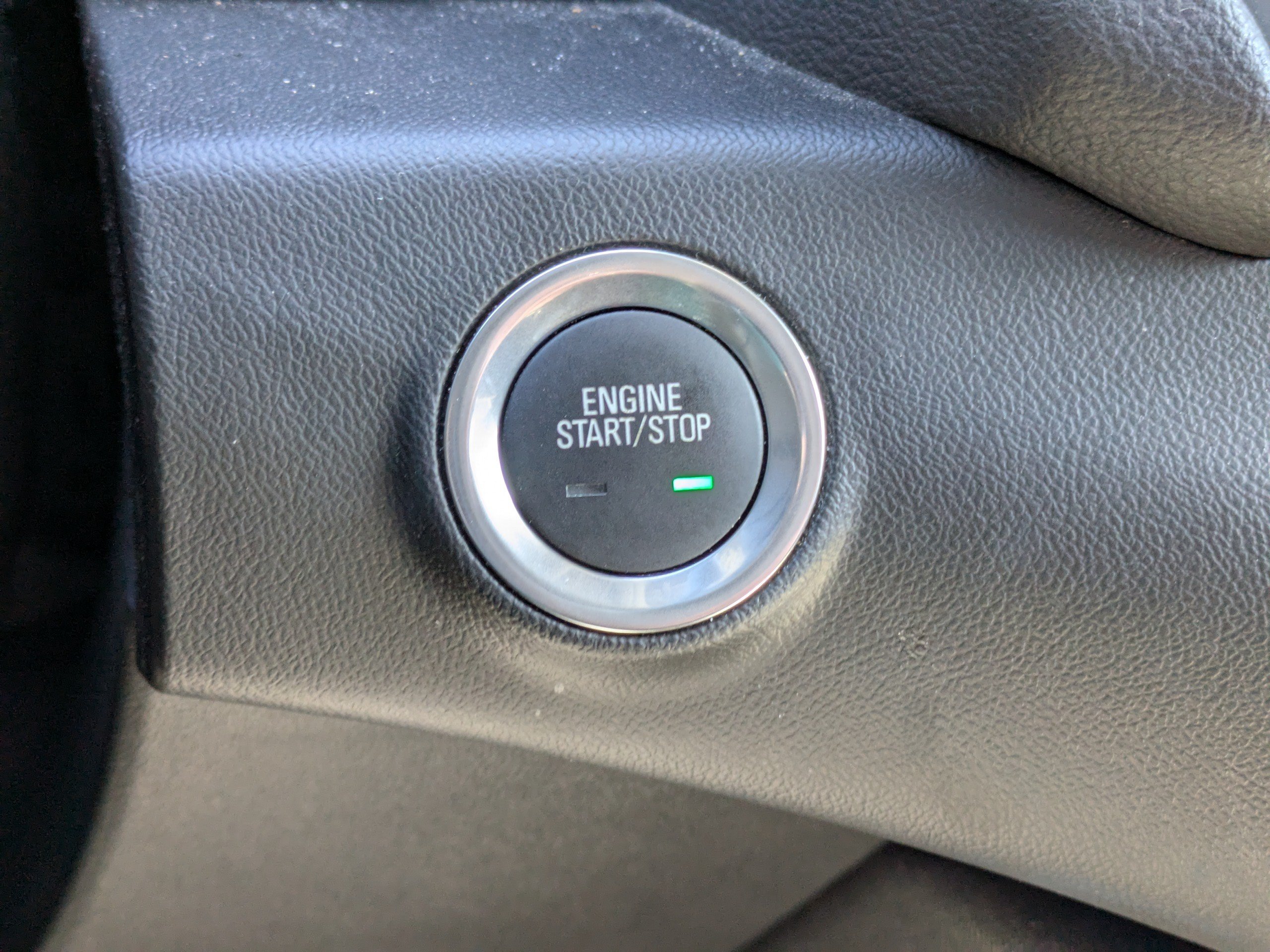 Used 2024 GMC Terrain SLE AWD/4WD image 28