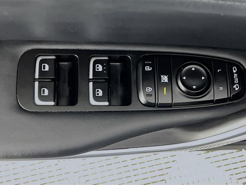 Used 2018 Kia Stinger Premium image 17