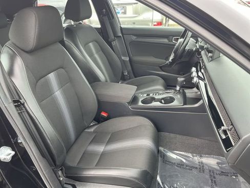 Used 2025 Honda Civic Sport image 26