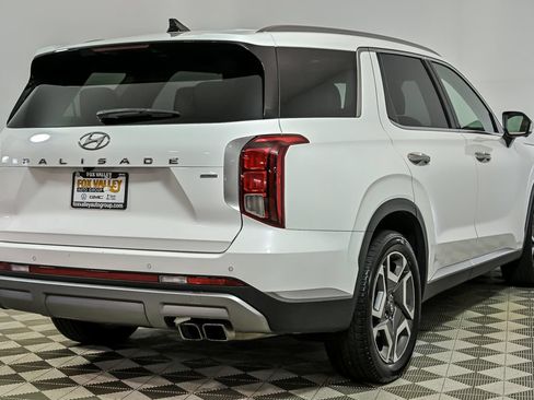 Used 2023 Hyundai Palisade SEL AWD/4WD image 8
