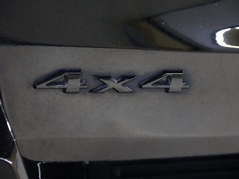 Used 2019 Jeep Grand Cherokee Altitude image 15