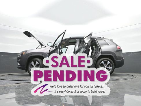 Used 2019 Jeep Cherokee Limited w/ Luxury Group image 51