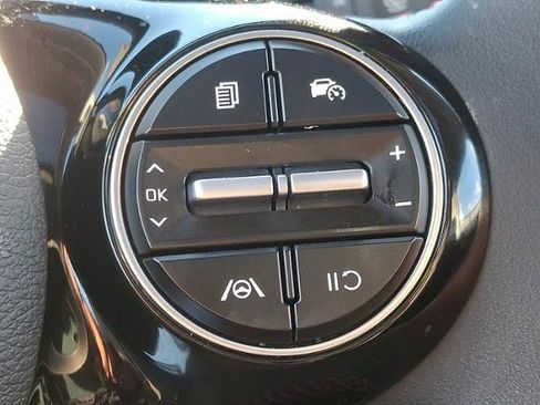 Used 2025 Kia Soul GT-Line image 22