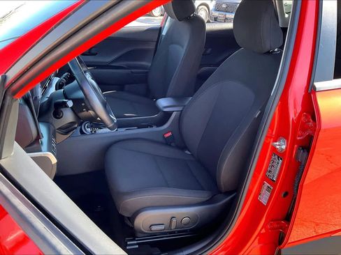 Used 2024 Hyundai Kona SEL image 7