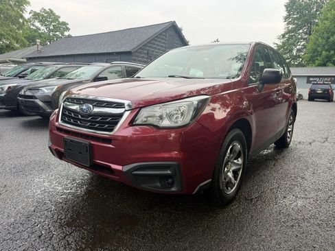 Used 2017 Subaru Forester 2.5i AWD/4WD image 1