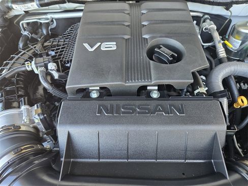 Used 2021 Nissan Frontier S image 29