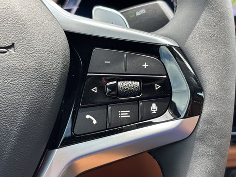 Used 2025 BMW 330i xDrive Sedan w/ Convenience Package image 22