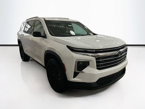 New 2026 Chevrolet Traverse LT w/ LPO, Floor Liner Package AWD/4WD image 3
