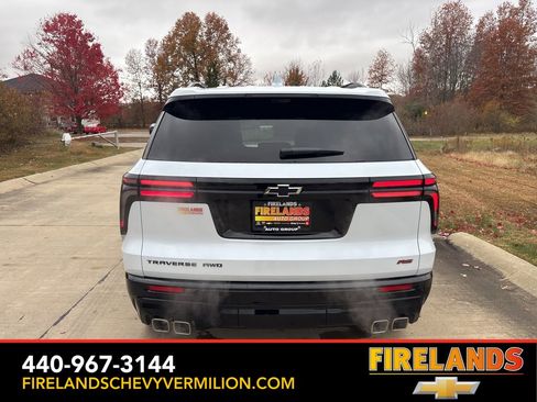 New 2026 Chevrolet Traverse RS image 8