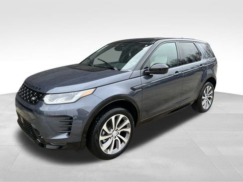 New 2025 Land Rover Discovery Sport Dynamic SE image 1